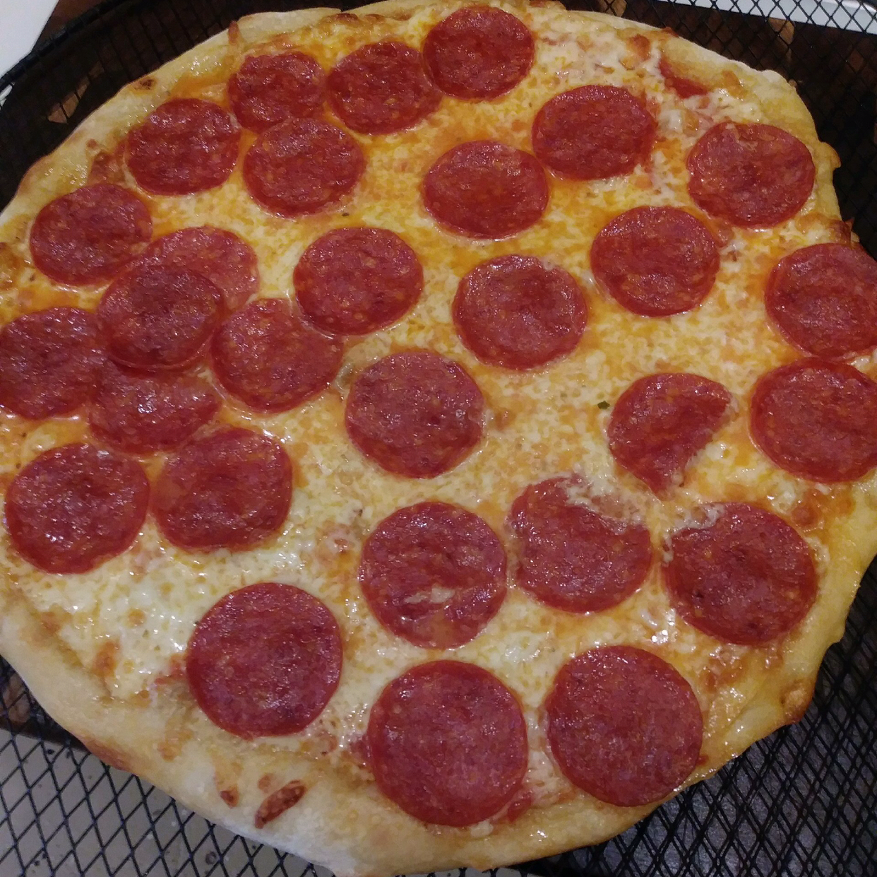 Order Pepperoni pie  food online from Nola Mia Gelato Cafe store, New Orleans on bringmethat.com