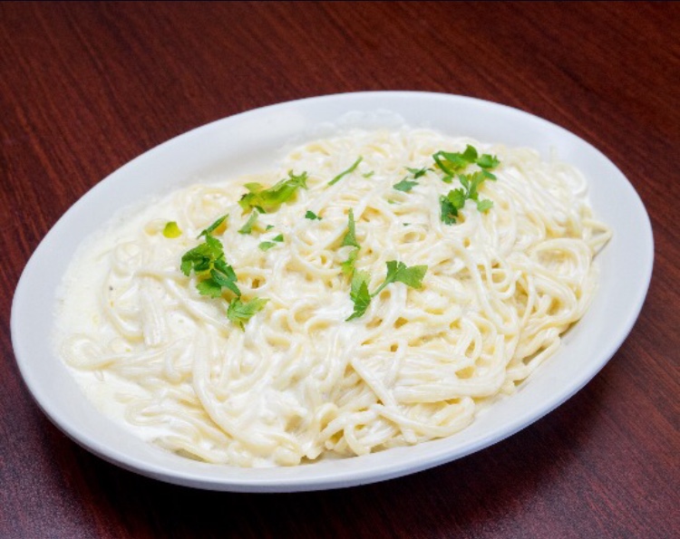 Order Fettuccine with Alfredo Sauce food online from Papa Santiago's Pizzeria store, Chicago on bringmethat.com