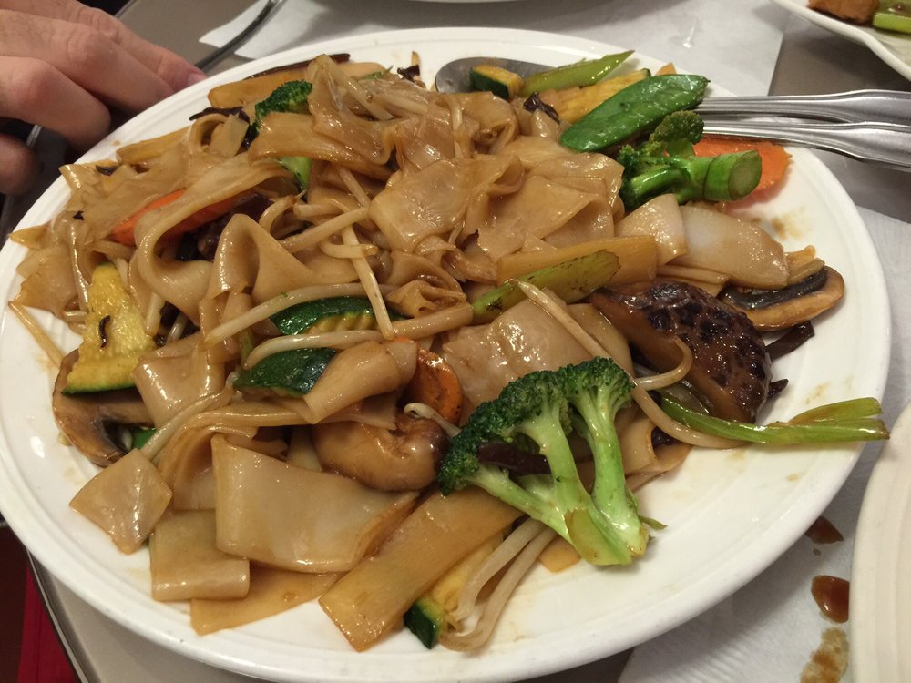 Order 54. Vegetable Chow Fun food online from Taste of Asian store, Lodi on bringmethat.com
