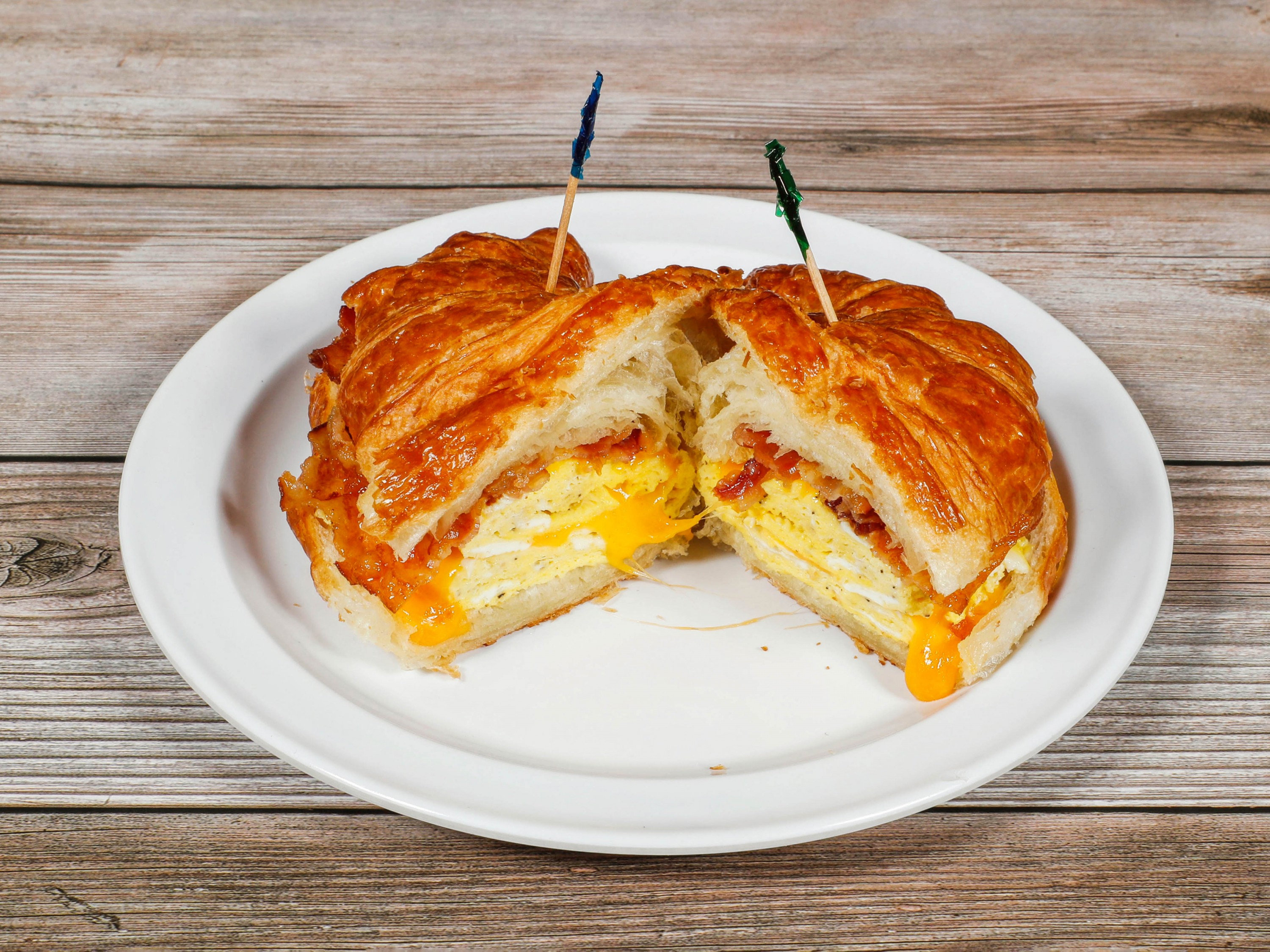 Order Bacon Egg & Cheese food online from Hudson Bay Cafe store, Oakland on bringmethat.com