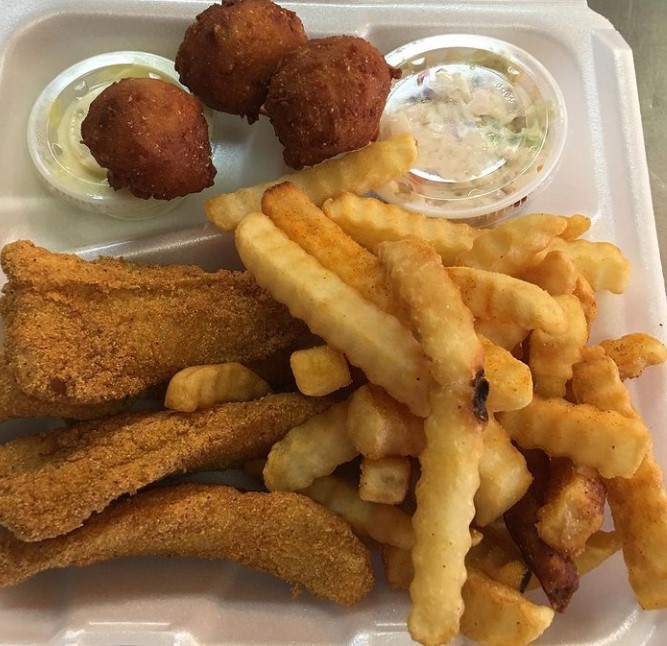 Order Catfish Meal food online from Ski Daddy store, Bowling Green on bringmethat.com