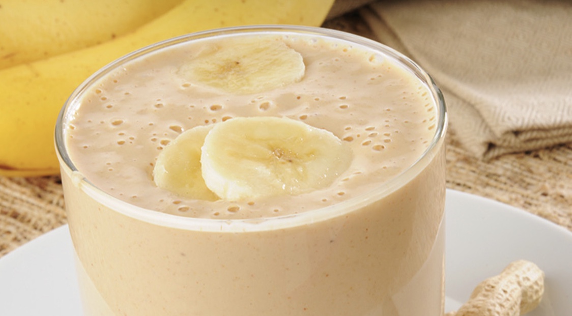 Order 4. Peanut Butter Nana Smoothie food online from Frank's Philly Cheesesteaks store, New York on bringmethat.com