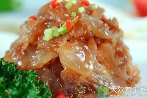 Order D15. Jellyfish with Soy Sauce 陈醋海蜇皮 food online from Garage Restaurant store, San Gabriel on bringmethat.com