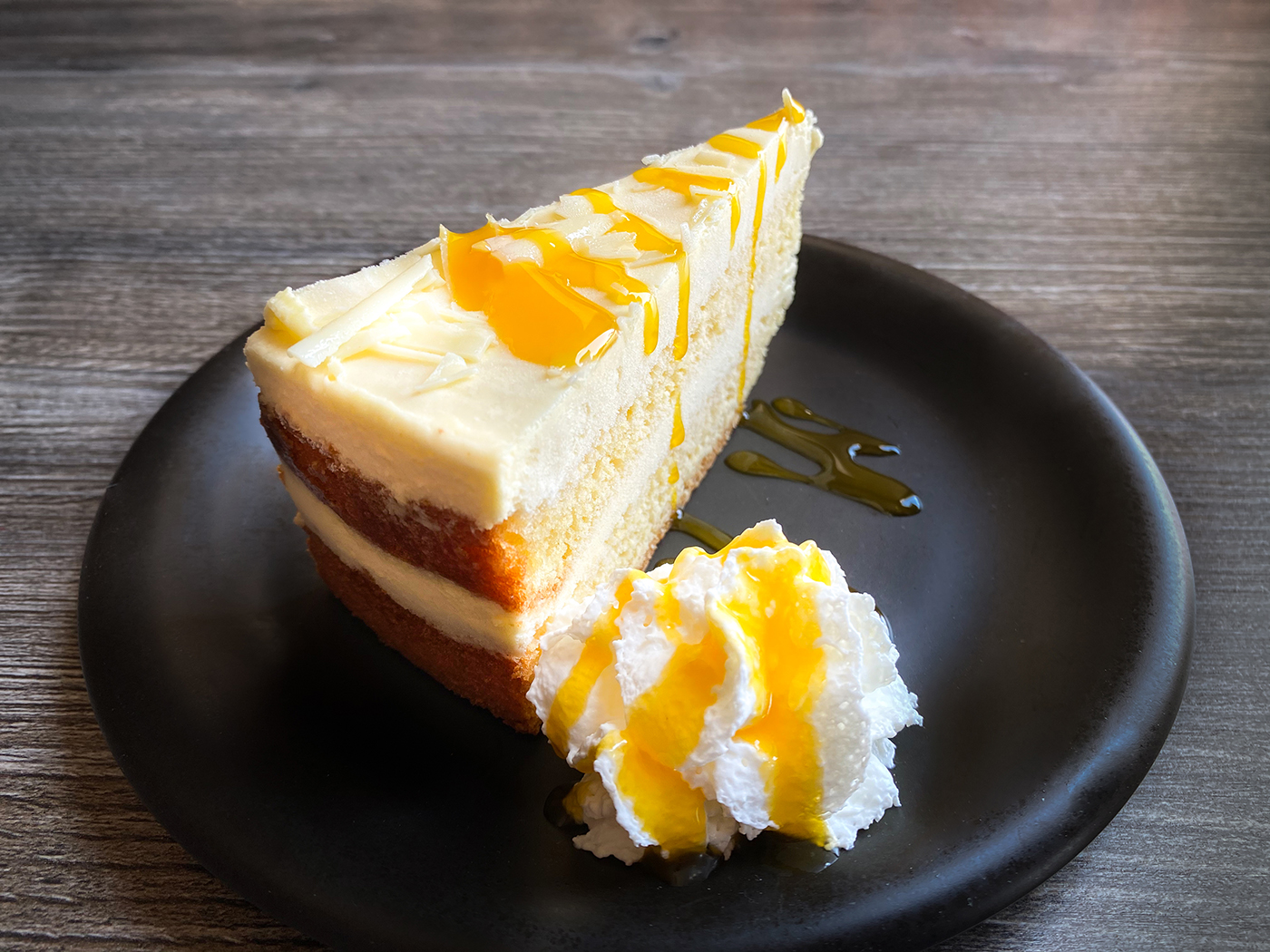 Order Limoncello Cake food online from Khaosan Thai Street Food store, Woodland Hills on bringmethat.com