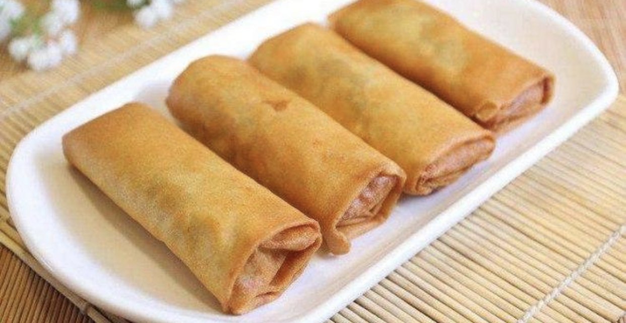 Order 4 Pieces Vietnamese Spring Roll food online from Eat N East store, Somerville on bringmethat.com