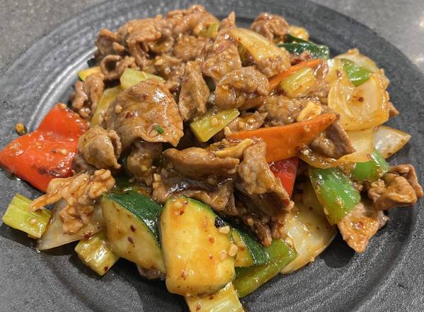 Order Kung Pao Beef 宫保牛肉 food online from Jun Dynasty Chinese Restaurant store, Tucson on bringmethat.com