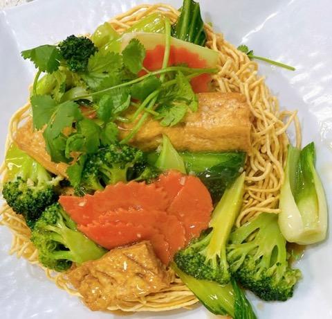Order 47. Veggie Chow Mein food online from Pho Saigon Le store, Victorville on bringmethat.com