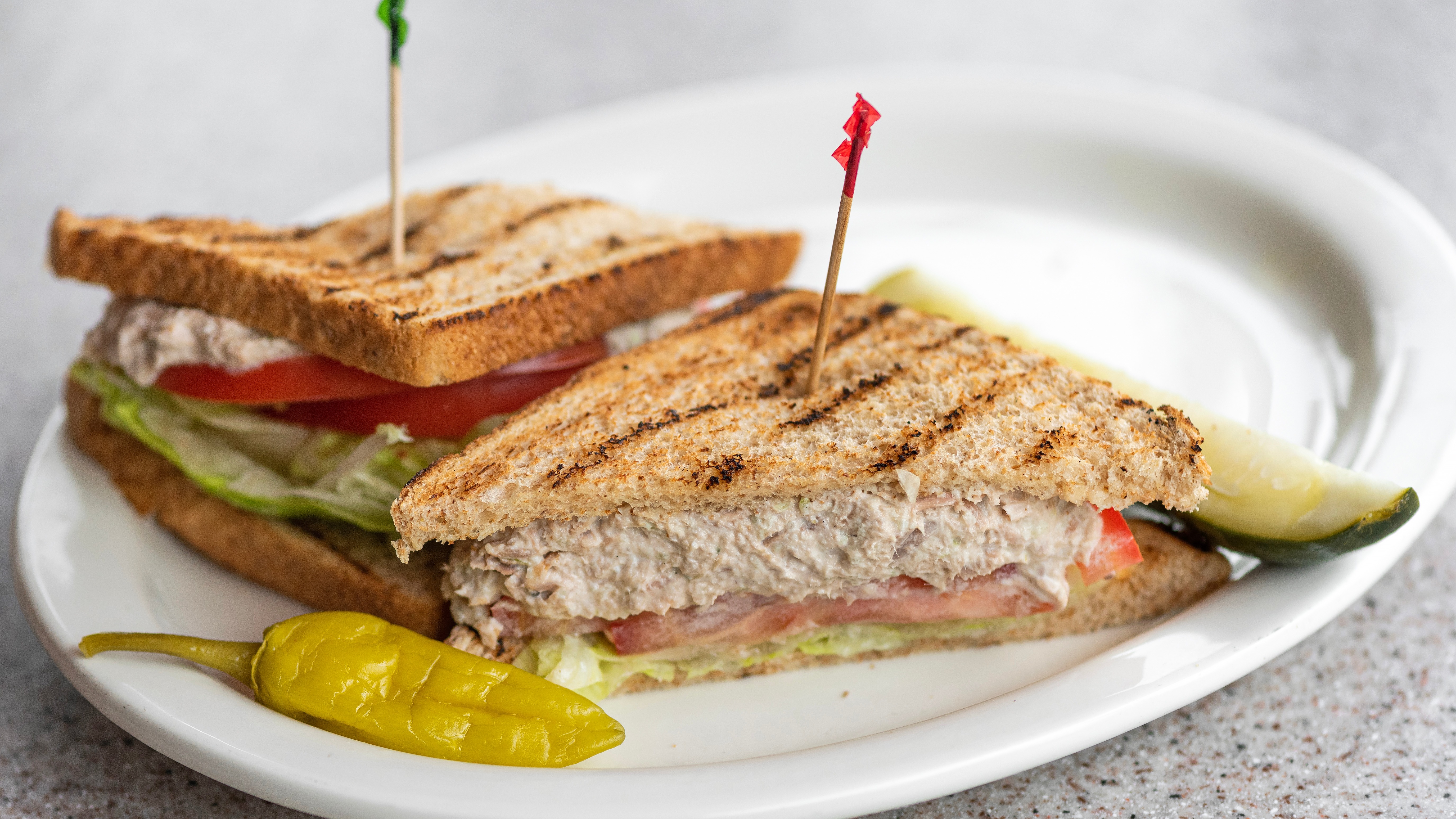 Order Tuna Sandwich food online from Hubs Chicken Gyros Ribs store, Chicago on bringmethat.com