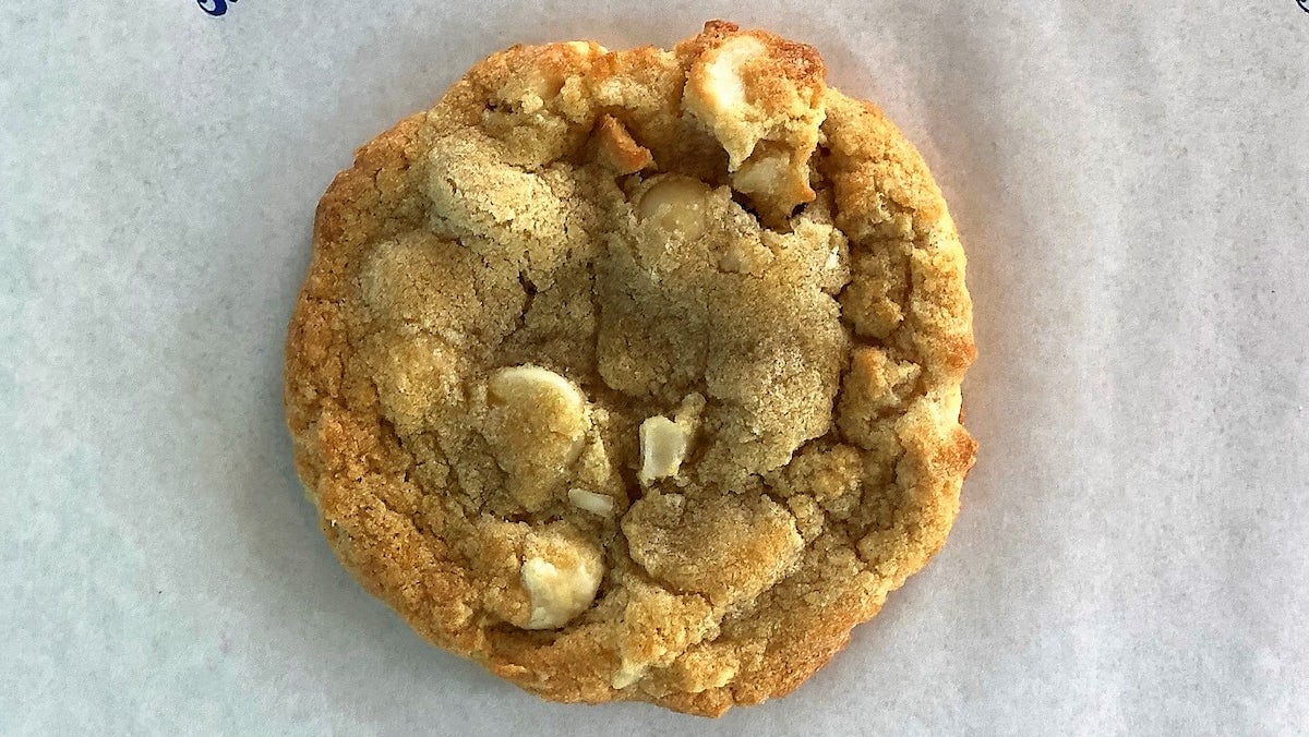 Order White Chocolate Chip Macadamia Cookie food online from Snarf's store, Austin on bringmethat.com