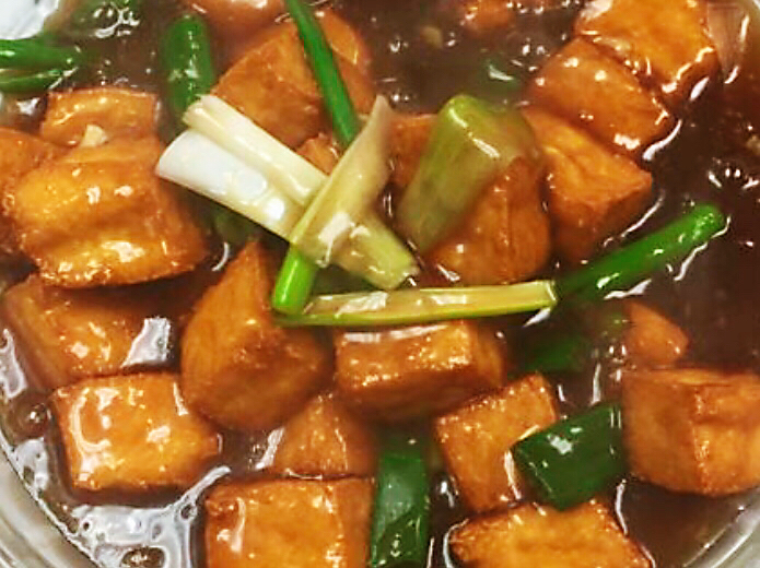 Order Hong Shao Tofu 红烧豆腐 food online from Orient House Chinese Restaurant store, Madison on bringmethat.com