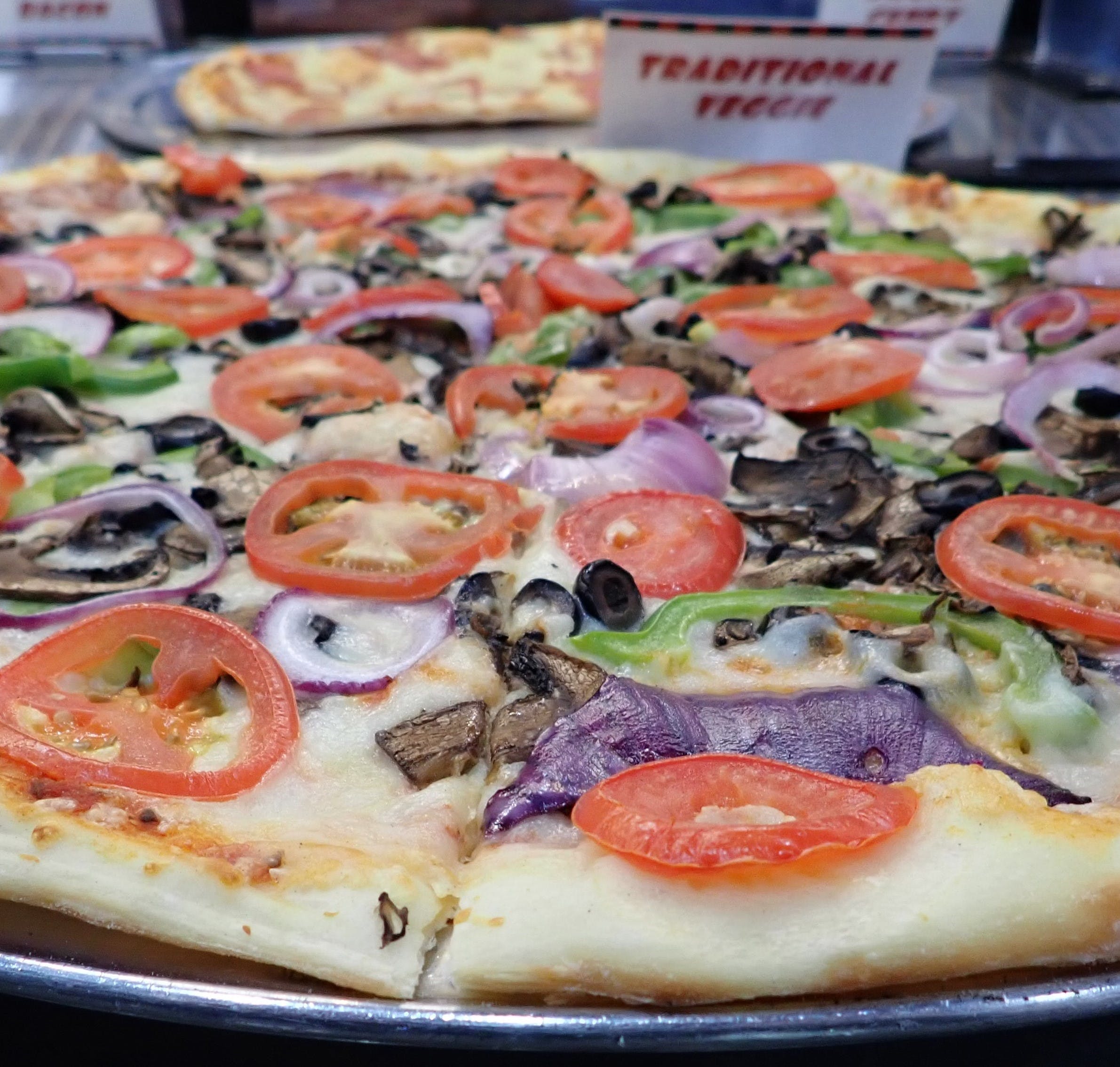 Order Traditional Veggie Pizza - 19'' food online from Pie Hole store, Idaho Falls on bringmethat.com