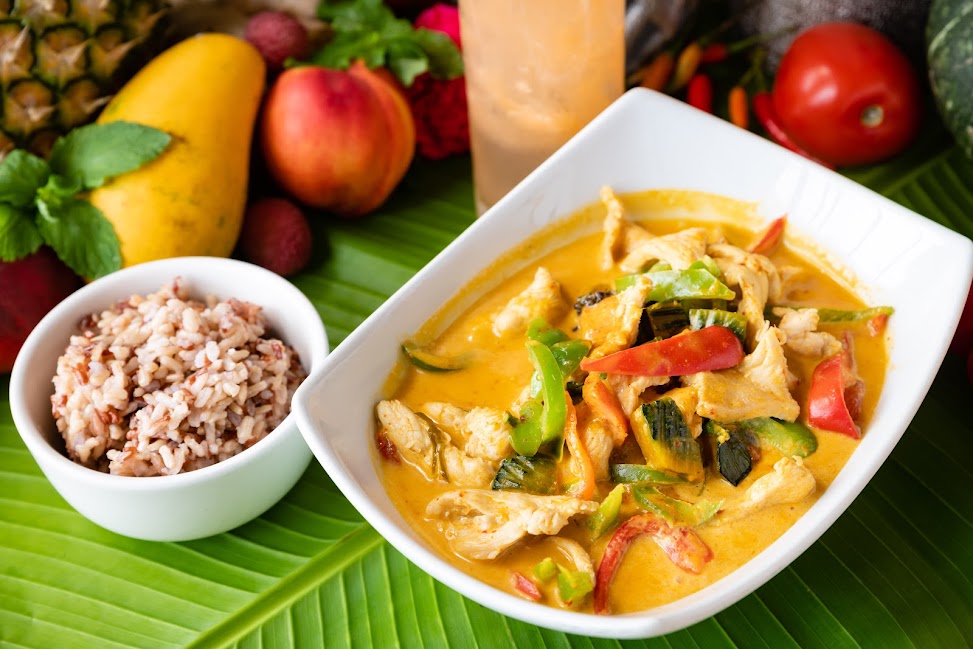 Order Thai Pumpkin Curry food online from Nai Thai Cuisine store, Dunwoody on bringmethat.com