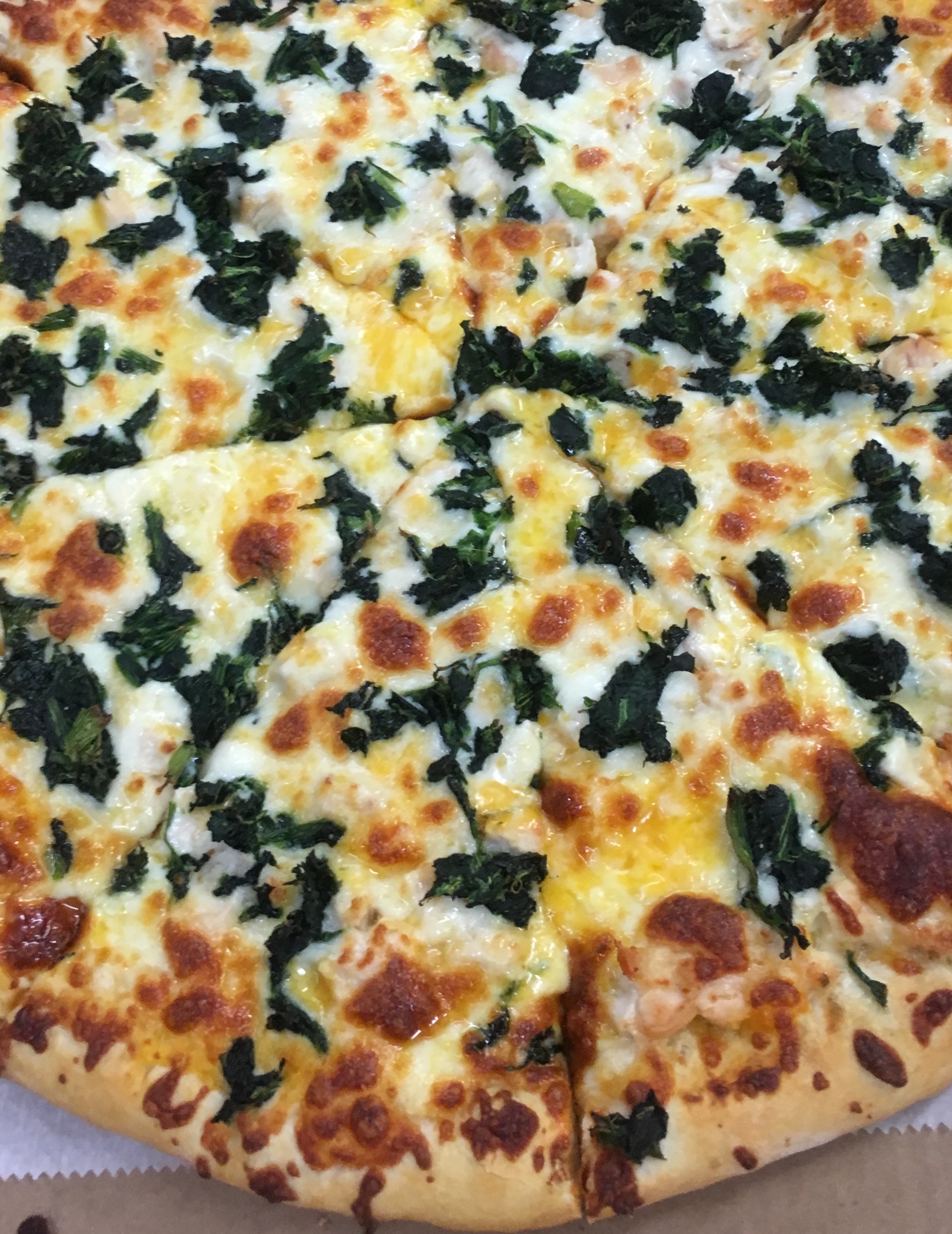 Order Chicken Spinach Pizza food online from Roma Pizza store, Bear on bringmethat.com