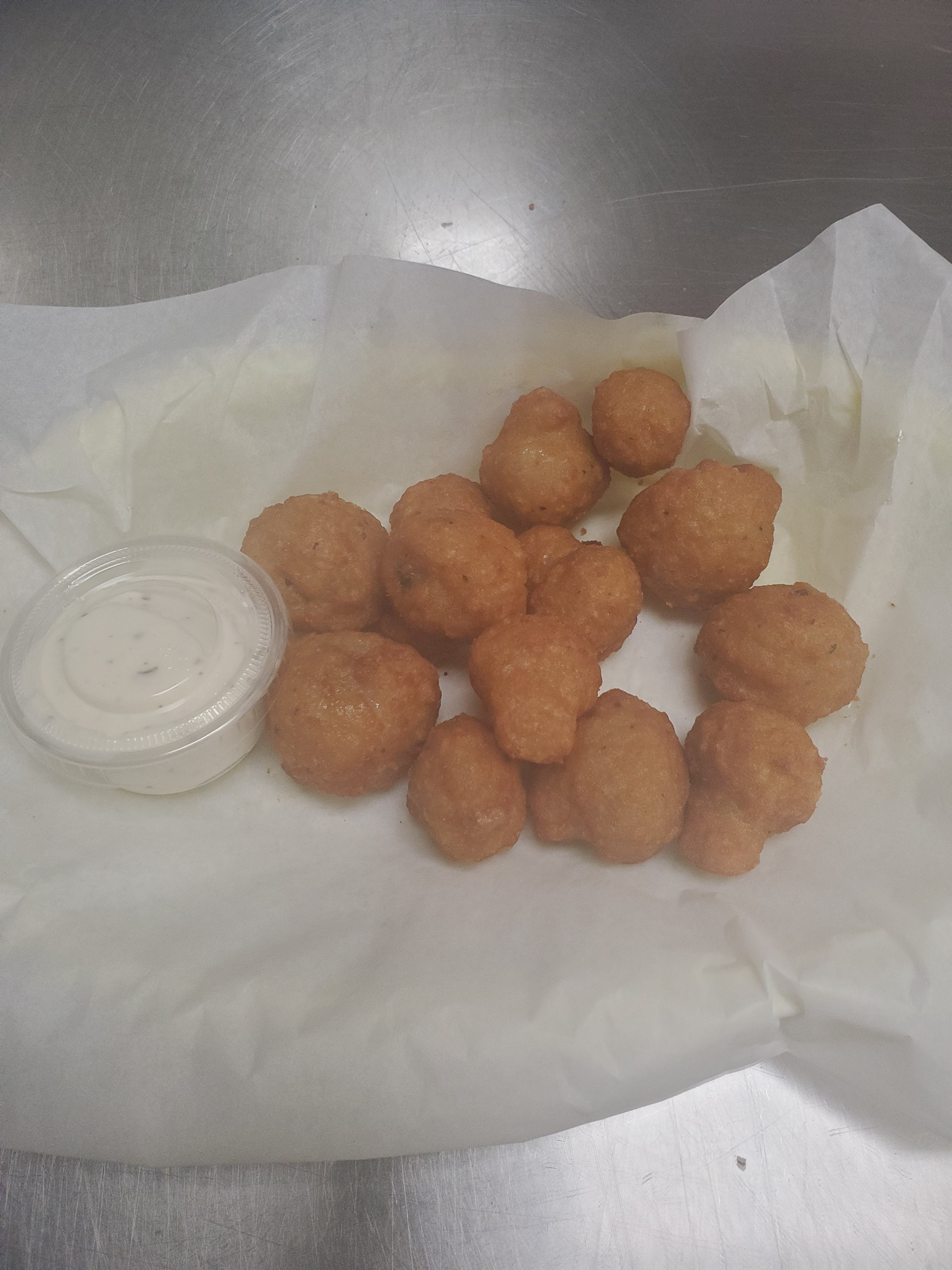 Order Breaded Mushrooms - Appetizer food online from Pizza Cucina store, Oswego on bringmethat.com