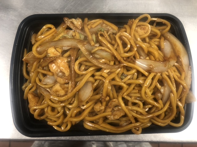 Order 34. Chicken Lo Mein food online from New Chinese Boys store, Abingdon on bringmethat.com