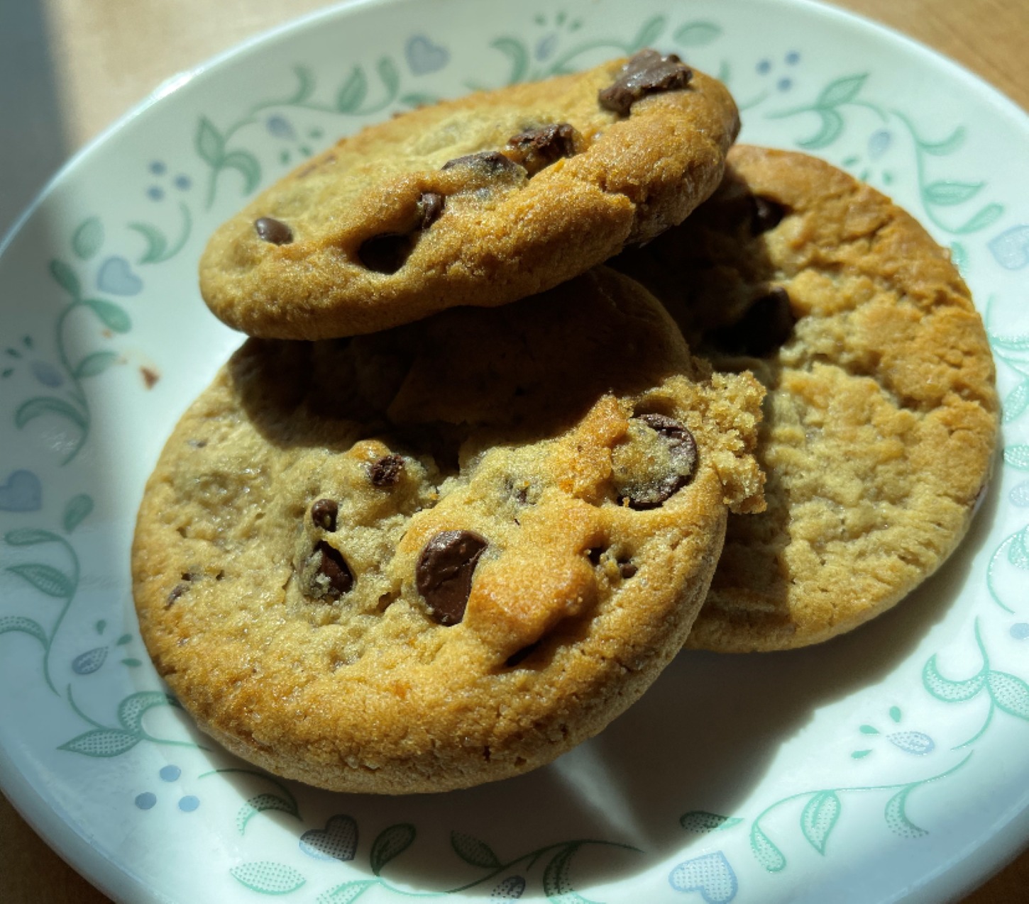 Order Chocolate Chip Cookie food online from Bookworms Cafe store, Mountain Home on bringmethat.com