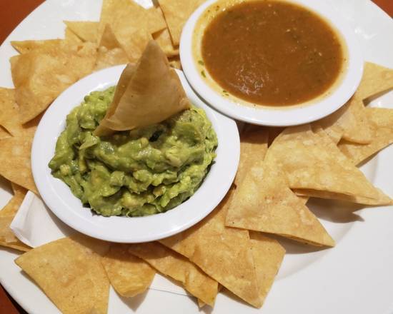 Order Guacamole & Chips food online from Fred 62 store, Los Angeles on bringmethat.com