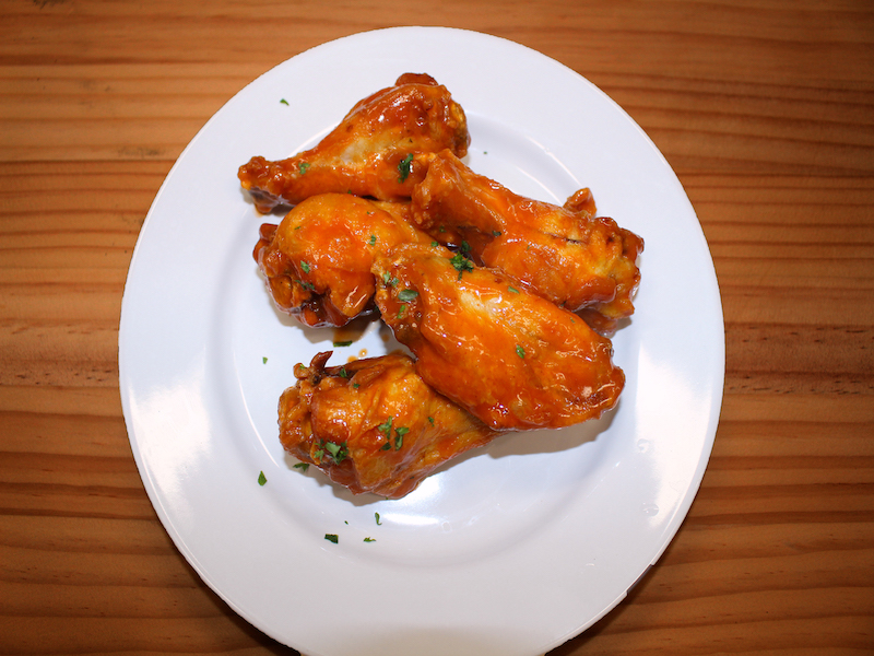 Order Chicken Wings food online from Stefano's Pizza Express store, Pharr on bringmethat.com