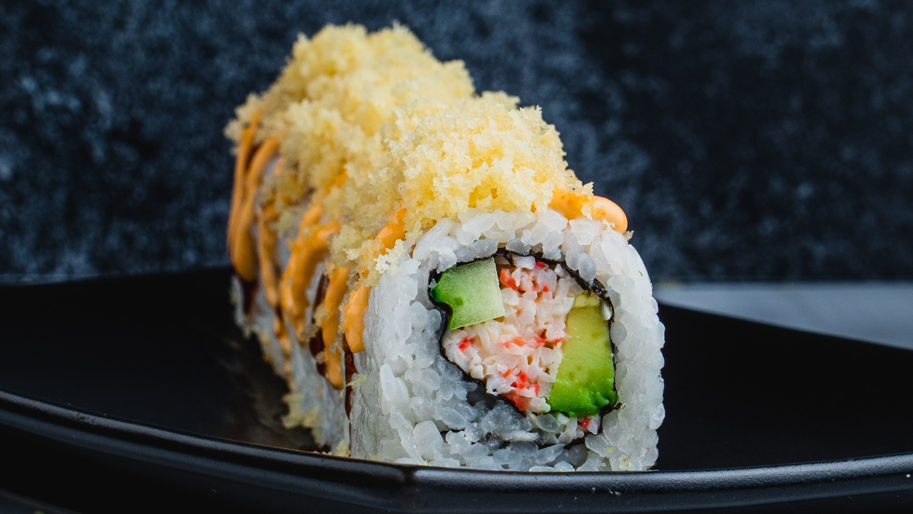 Order Crunchy California Roll food online from Bento & Noodles store, Chula Vista on bringmethat.com