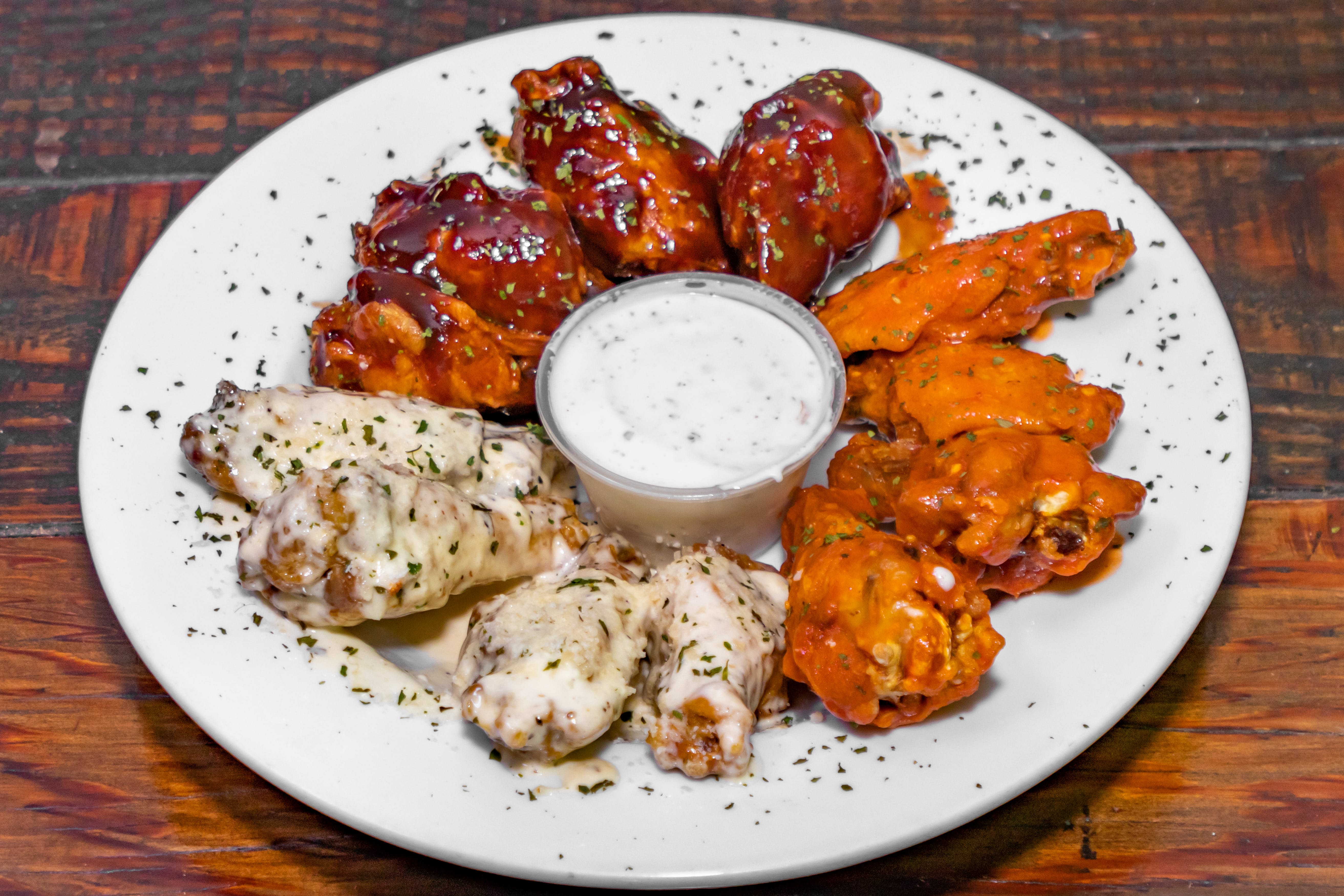 Order Chicken Wings - 6 Pieces food online from Brothers Pizza store, Las Vegas on bringmethat.com