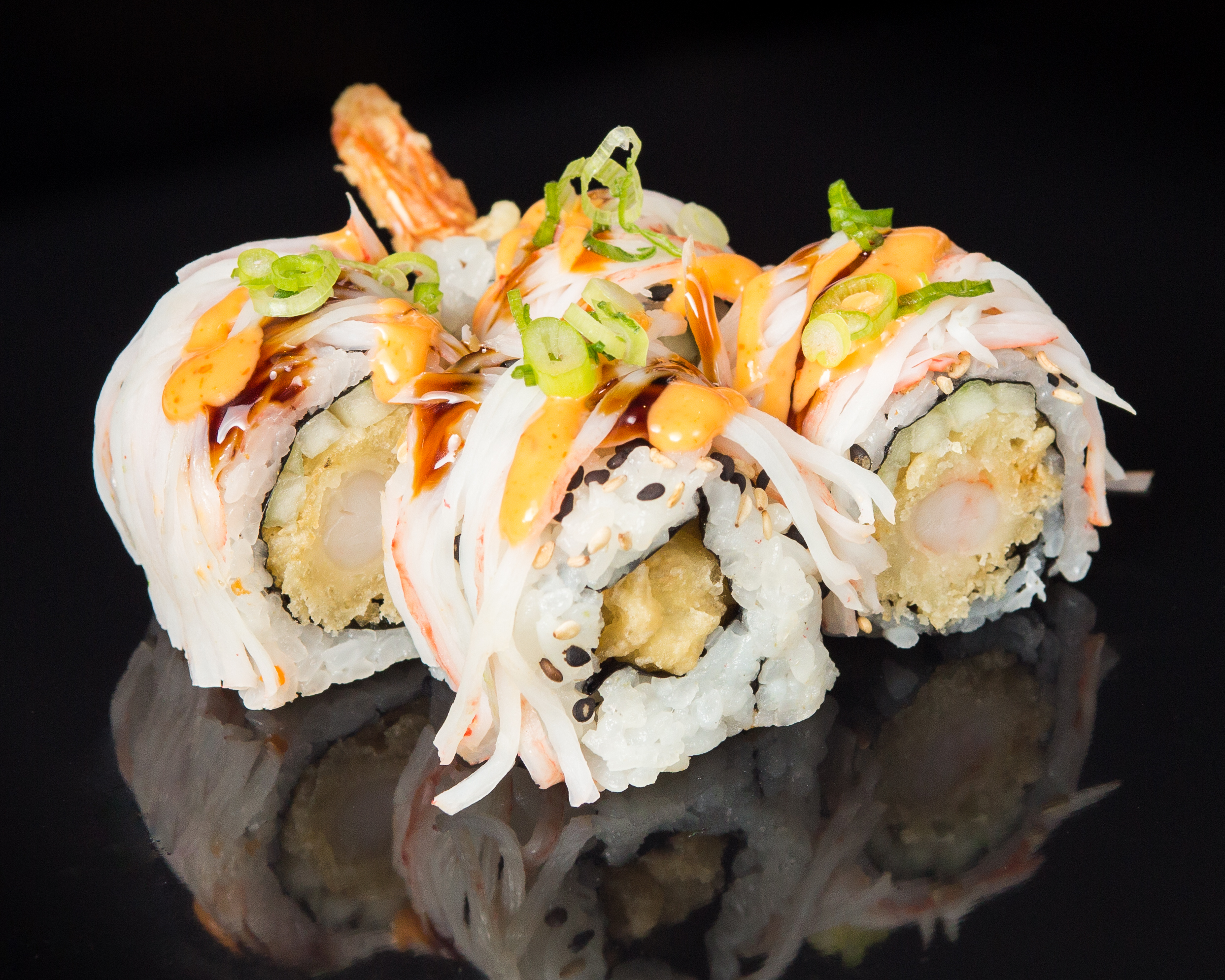 Order 4 Pieces Shaggy Roll food online from Sushi Sakura Express store, Houston on bringmethat.com
