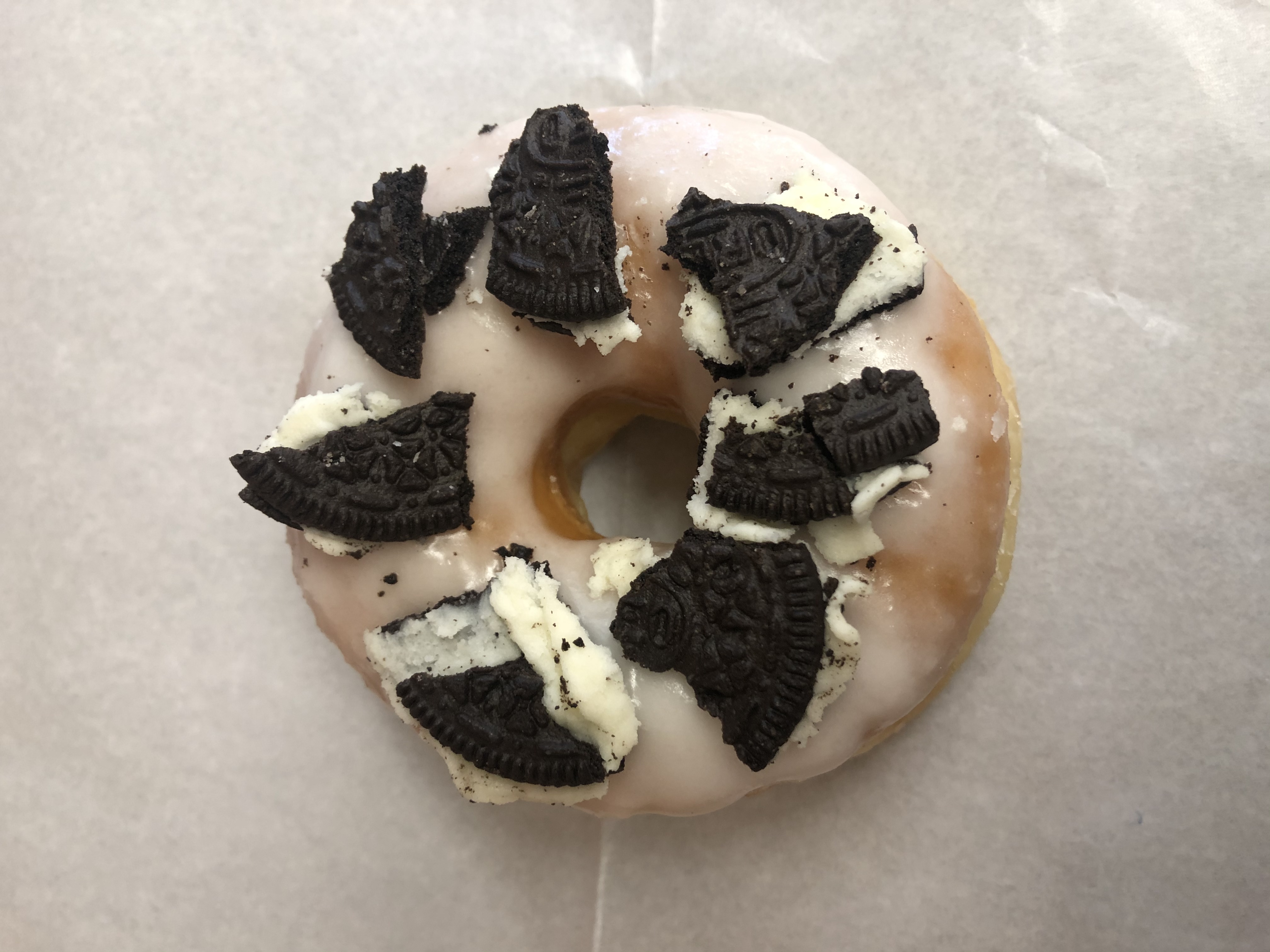 Order Oreo Donut food online from Donut King Bakery store, Tustin on bringmethat.com