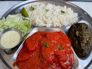 Order Chicken Vindaloo Lunch food online from Crown of India store, Los Angeles on bringmethat.com