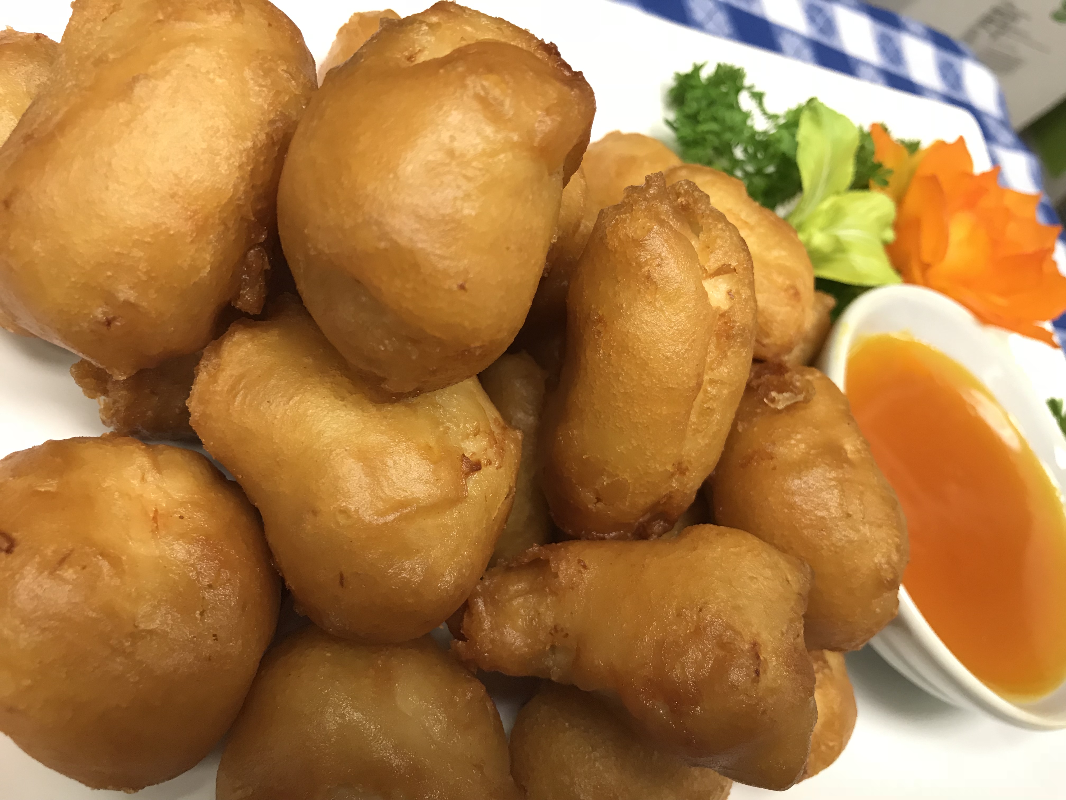Order  Sweet and Sour Chicken  甜酸鸡 food online from Young's Chinese Food Carryout store, Royal Oak on bringmethat.com