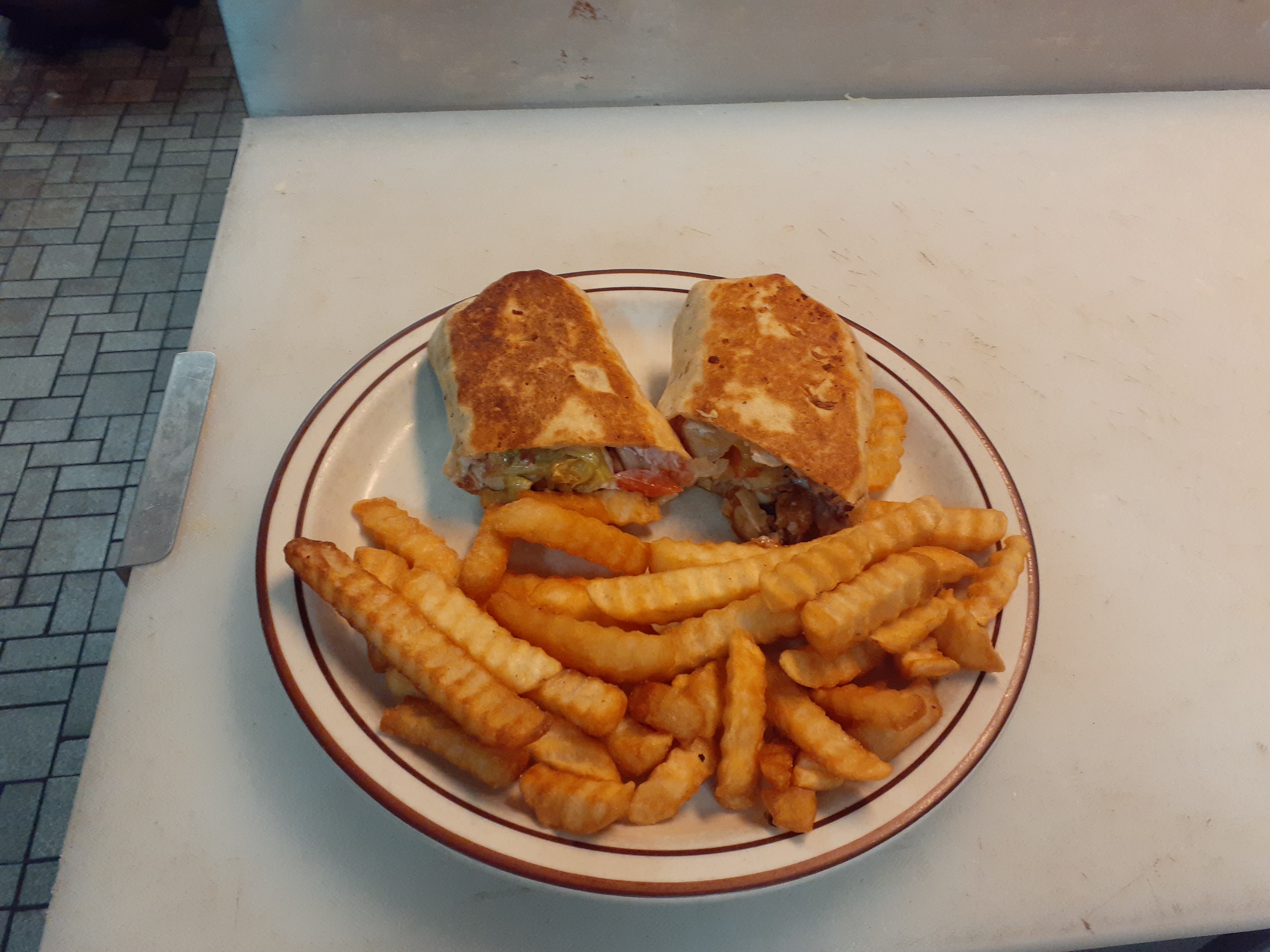 Order BLT Chicken Wrap food online from Patriot Eatery & Pizzeria store, Dayton on bringmethat.com