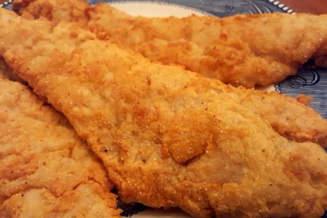 Order Golden Lake Perch food online from Chuck's Pizza store, Chicago on bringmethat.com