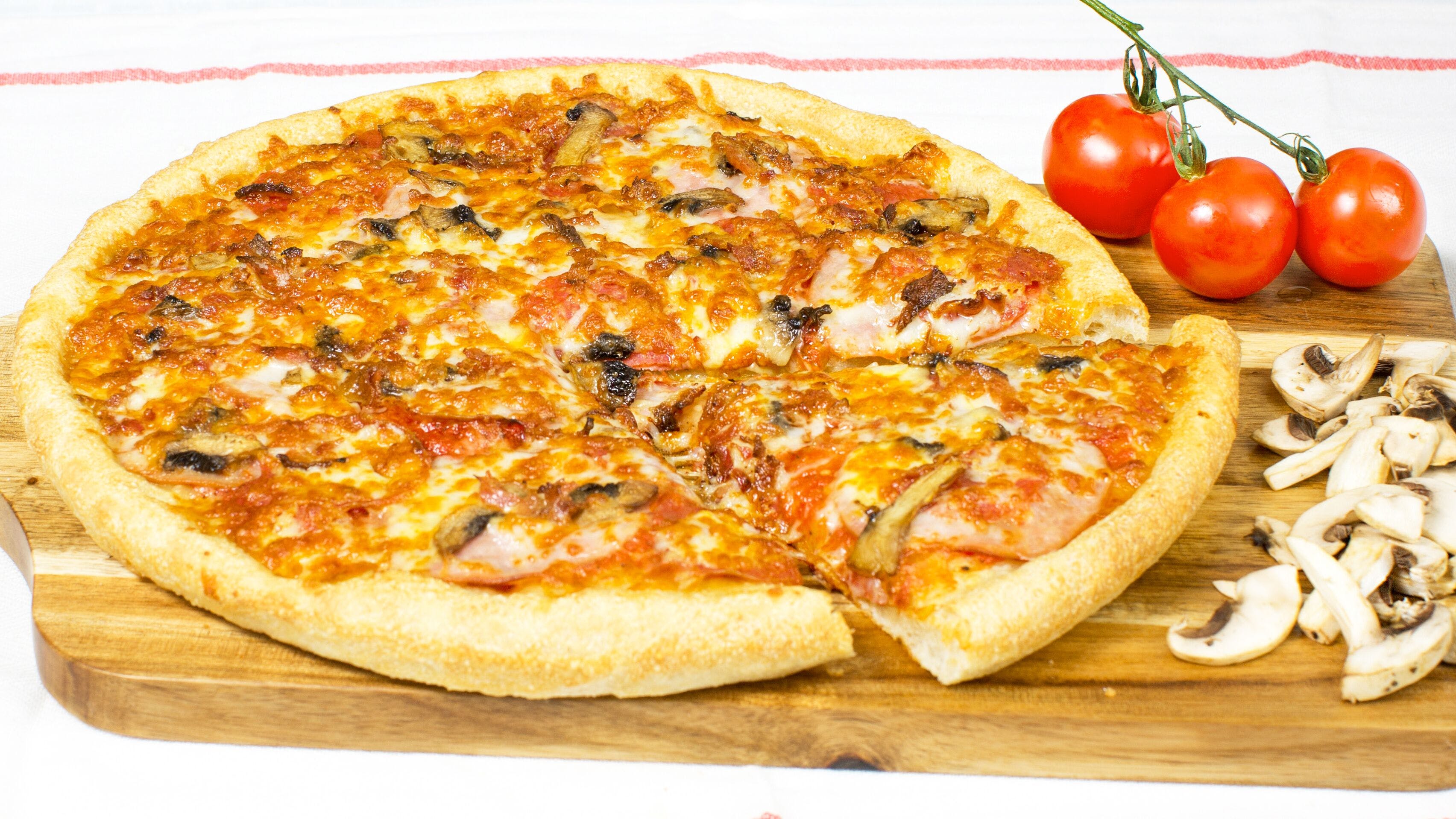 Order Canadian Classic Pizza - Personal 8" food online from Sarpino S Pizzeria Elmhurst store, Elmhurst on bringmethat.com