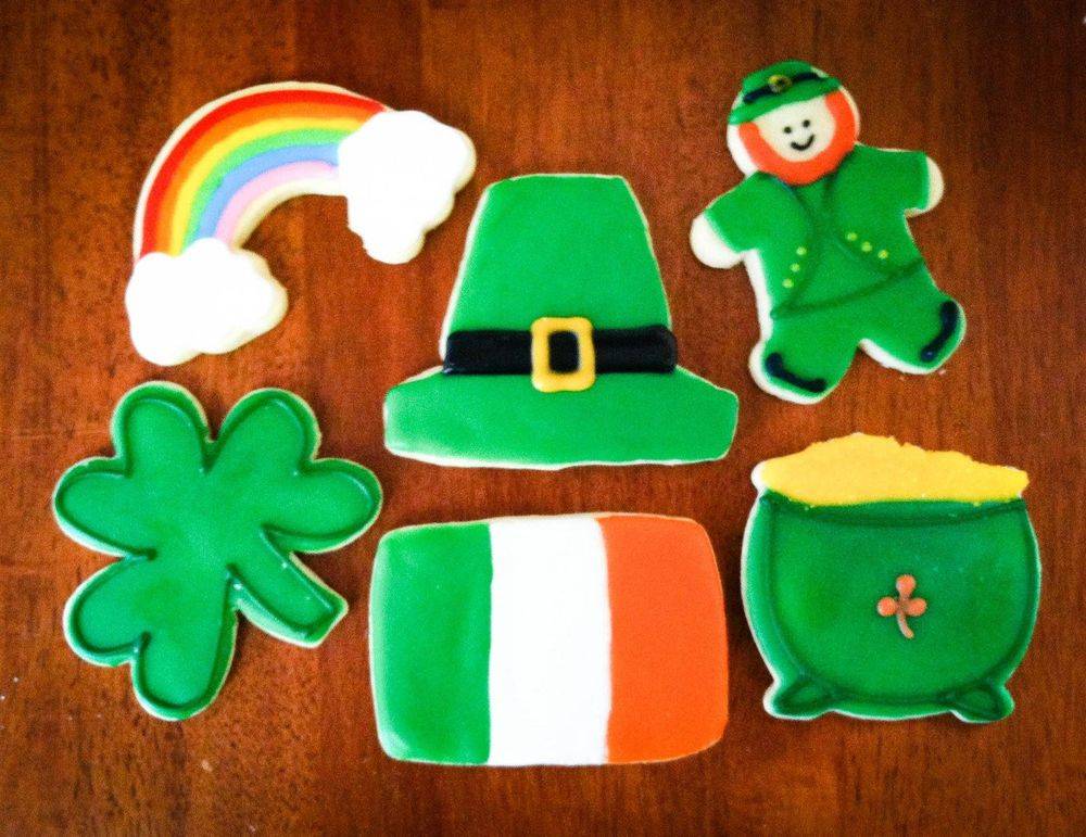 Order St. Patrick's Day Mix food online from The Cookie Shop store, Cincinnati on bringmethat.com