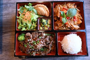 Order Bento Box - Mongolian Beef & Almond Siracha food online from Noodle Wave store, Dallas on bringmethat.com