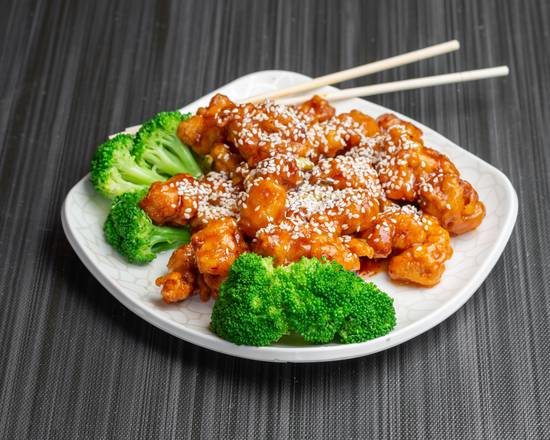 Order S6. Sesame Chicken food online from China King store, Kenvil on bringmethat.com
