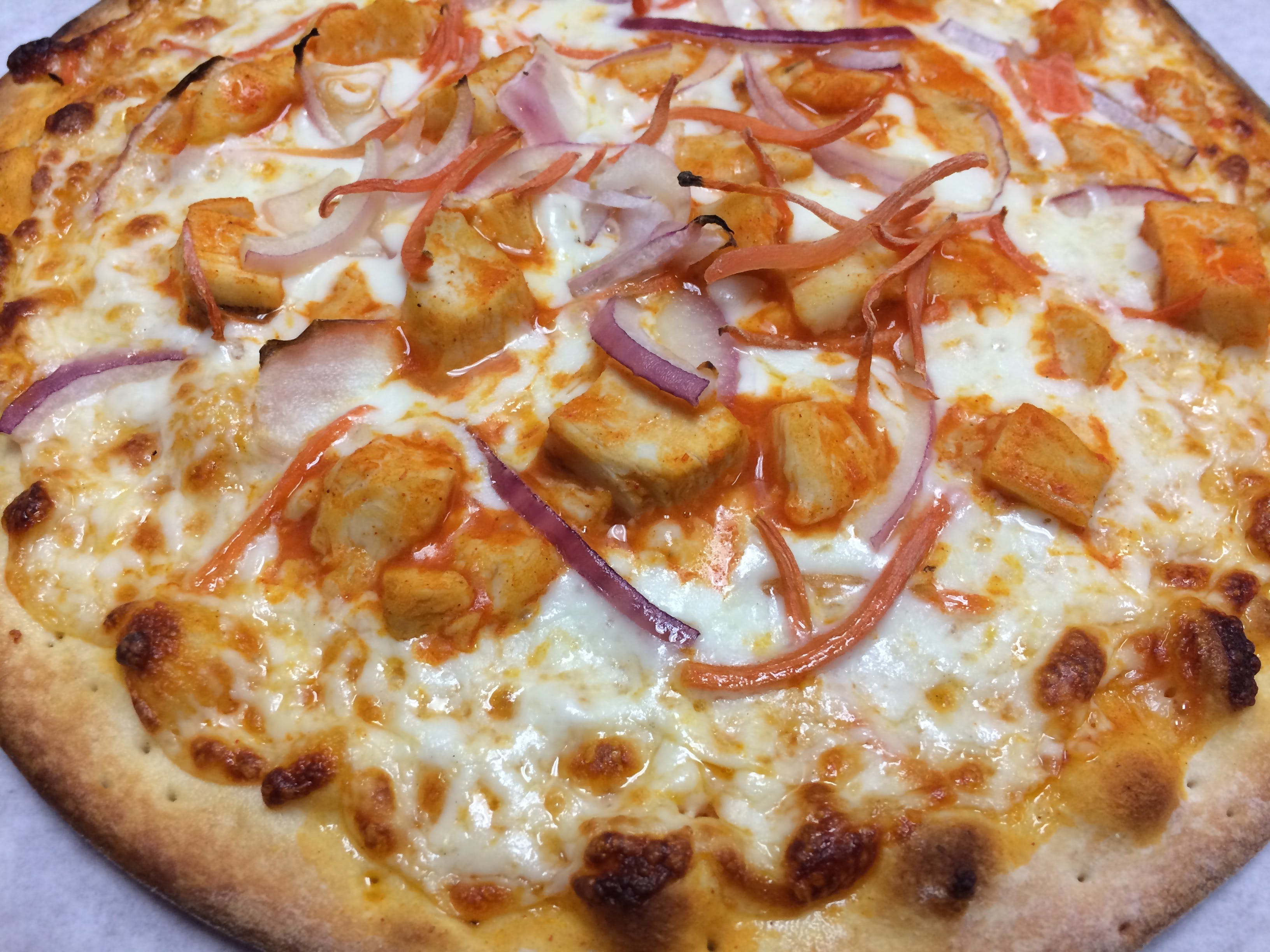 Order Buffalo Chicken Pizza - Small food online from I pizza store, Newark on bringmethat.com