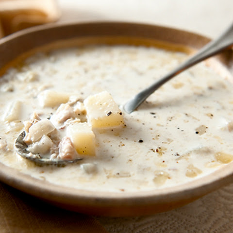 Order New England Clam Chowder Soup food online from Pizza boy store, Glendale on bringmethat.com