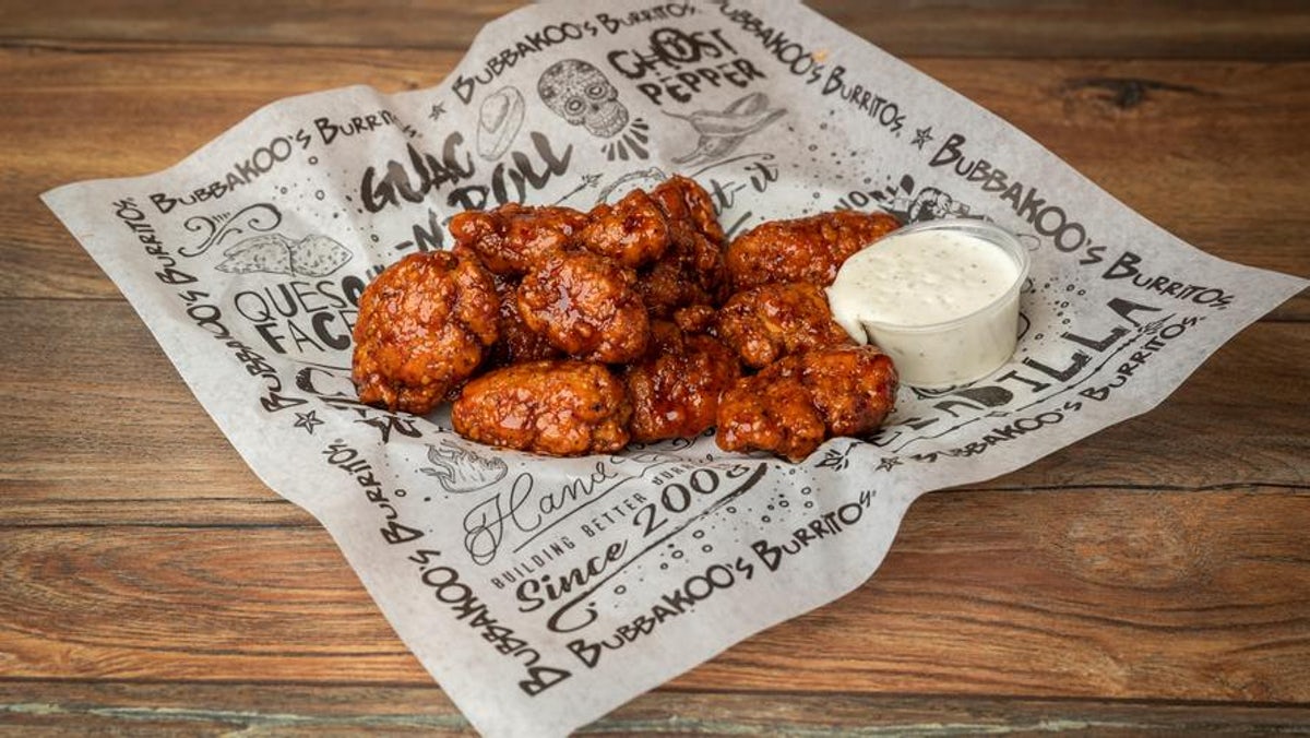 Order BONELESS WINGS food online from Bubbakoo's Burritos - Bayville store, Bayville on bringmethat.com