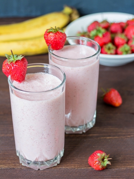 Order Strawberry & Bana Milk Shake 16 oz  food online from La Hacienda Restaurant store, Perth Amboy on bringmethat.com