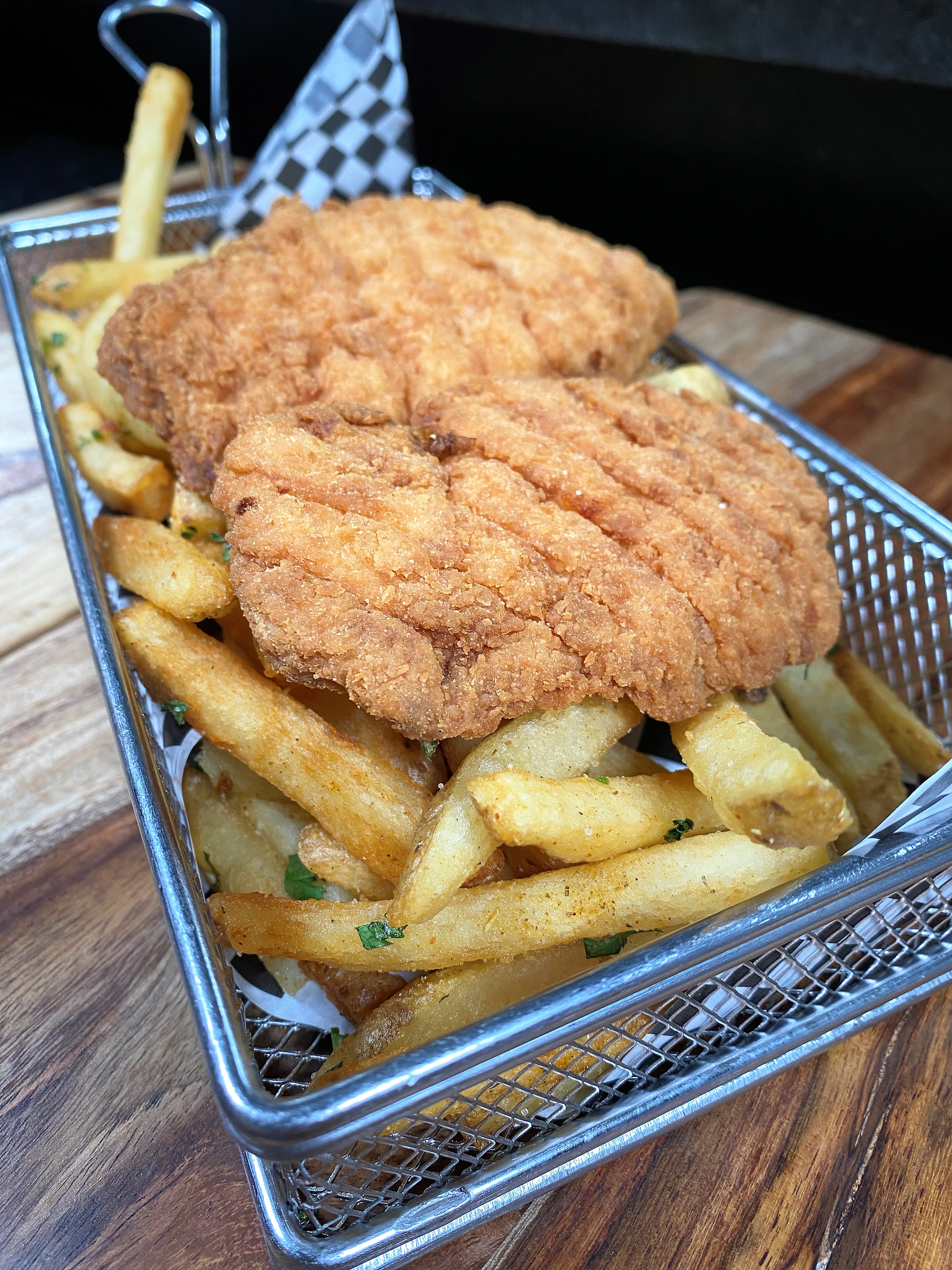 Order Kids Chicken Fingers & Fries food online from Taphouse Kitchen store, Phoenix on bringmethat.com
