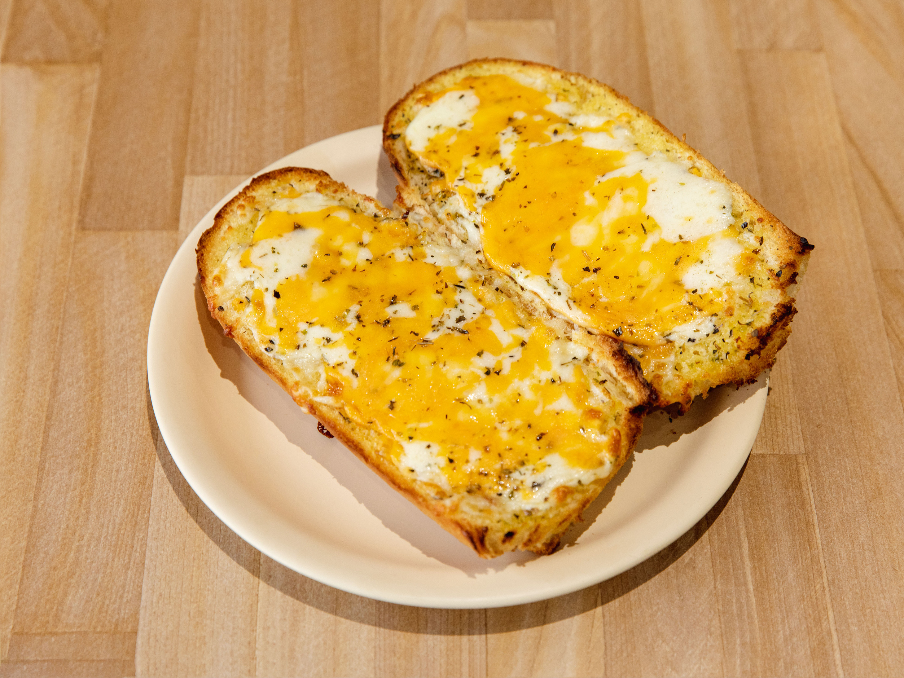 Order Garlic Cheese Bread food online from Aldos Pizza Pasta Sandwiches store, San Mateo on bringmethat.com