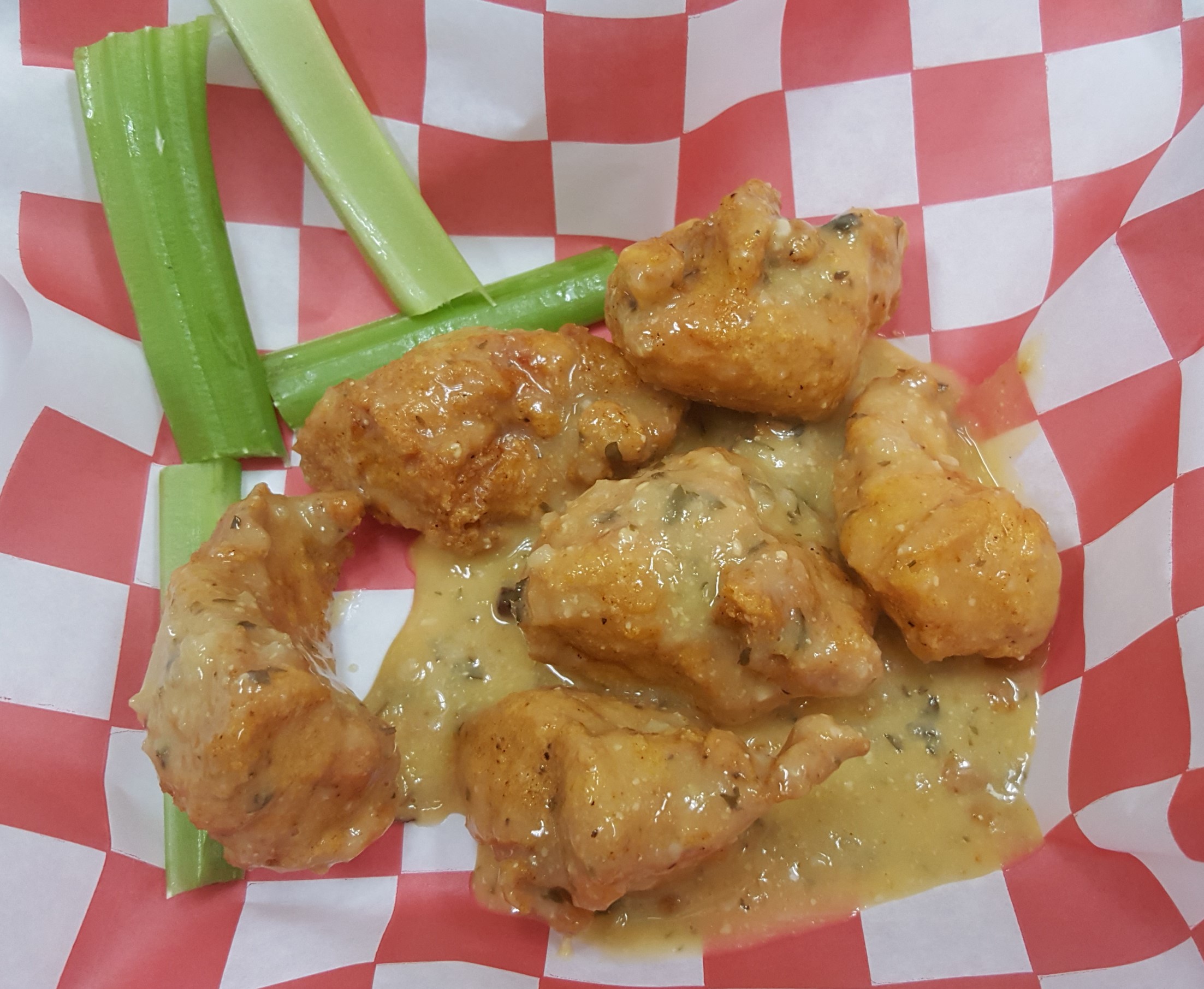 Order BONELESS WINGS food online from Carnival Cafe store, Owensboro on bringmethat.com