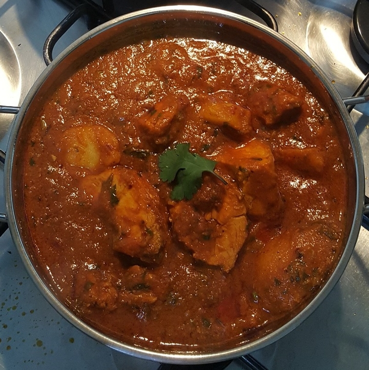 Order spicy chicken vindaloo food online from Moksha Indian Cuisine store, Bellevue on bringmethat.com