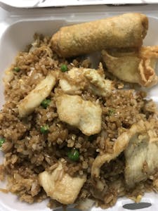 Order D晚Chicken Fried Rice 几炒饭D4 food online from Moon Wok store, Lenexa on bringmethat.com