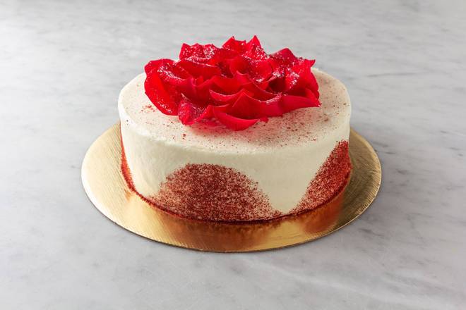 Order Red Velvet Round food online from Porto Bakery & Cafe store, Buena Park on bringmethat.com