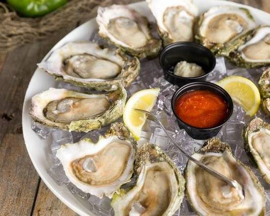 Order Oysters on the Half Shell food online from Don's Seafood Hut store, Metairie on bringmethat.com