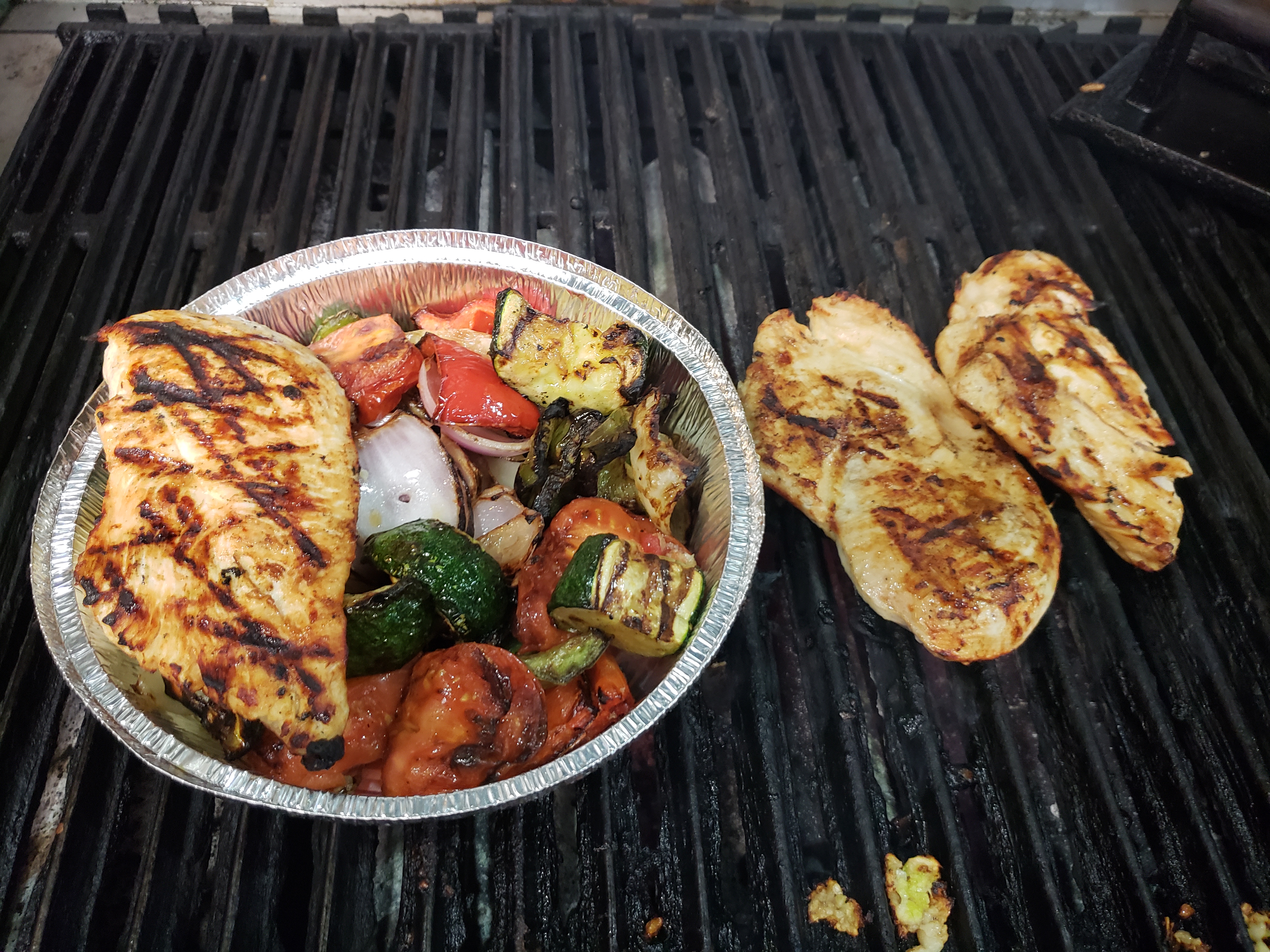Order Grilled Chicken Vegtable Plate food online from Georges Souvlaki Of Astoria & More store, Brooklyn on bringmethat.com