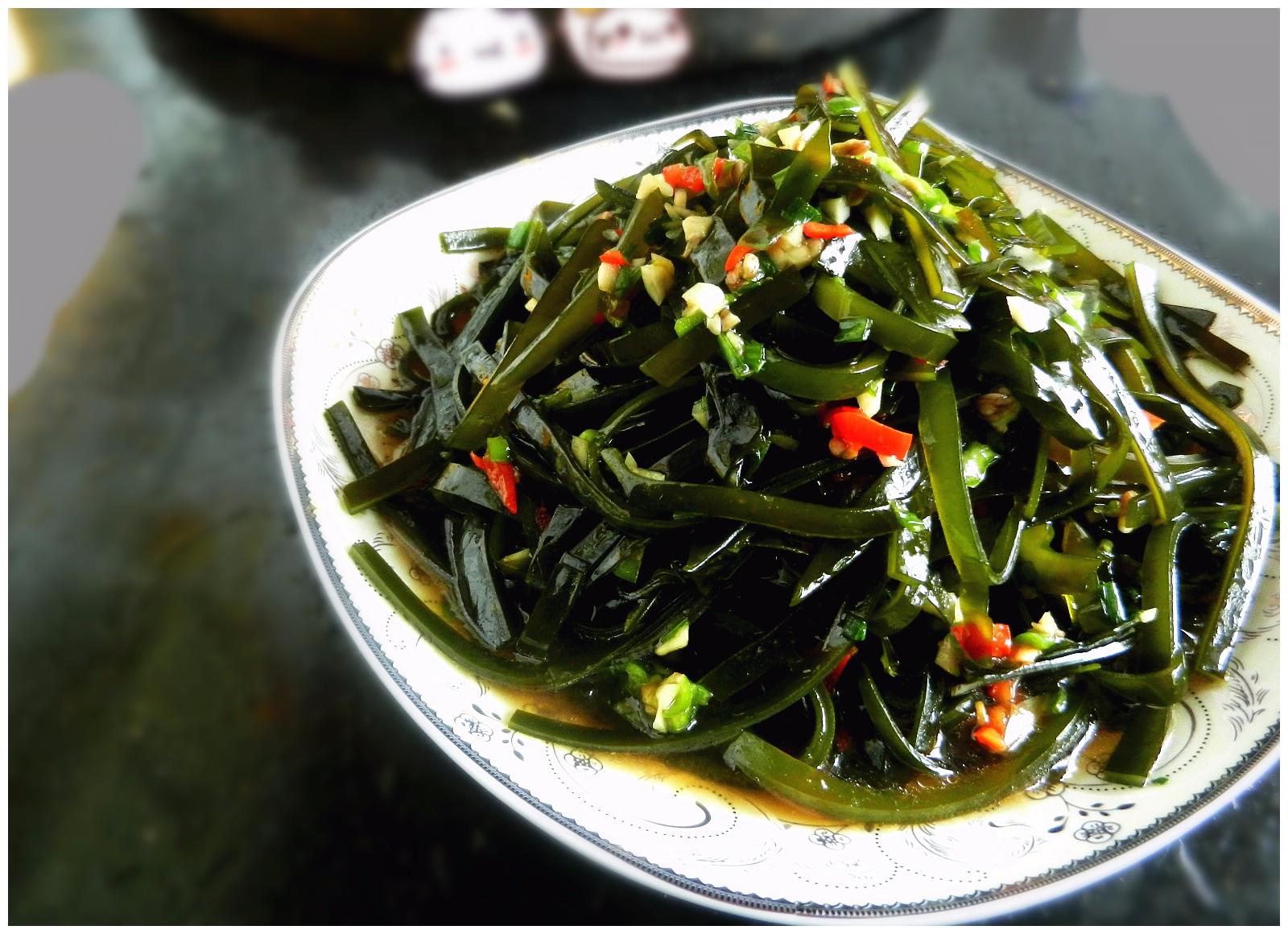 Order Seaweed Strips with Sauce凉拌海带丝 food online from Frice store, Riverside on bringmethat.com