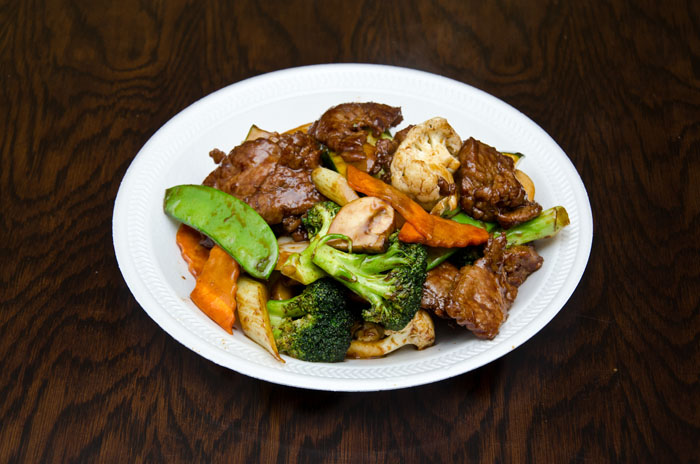 Order 67. Beef with Mixed Vegetables food online from Harvest chinese & thai cuisine store, New York on bringmethat.com
