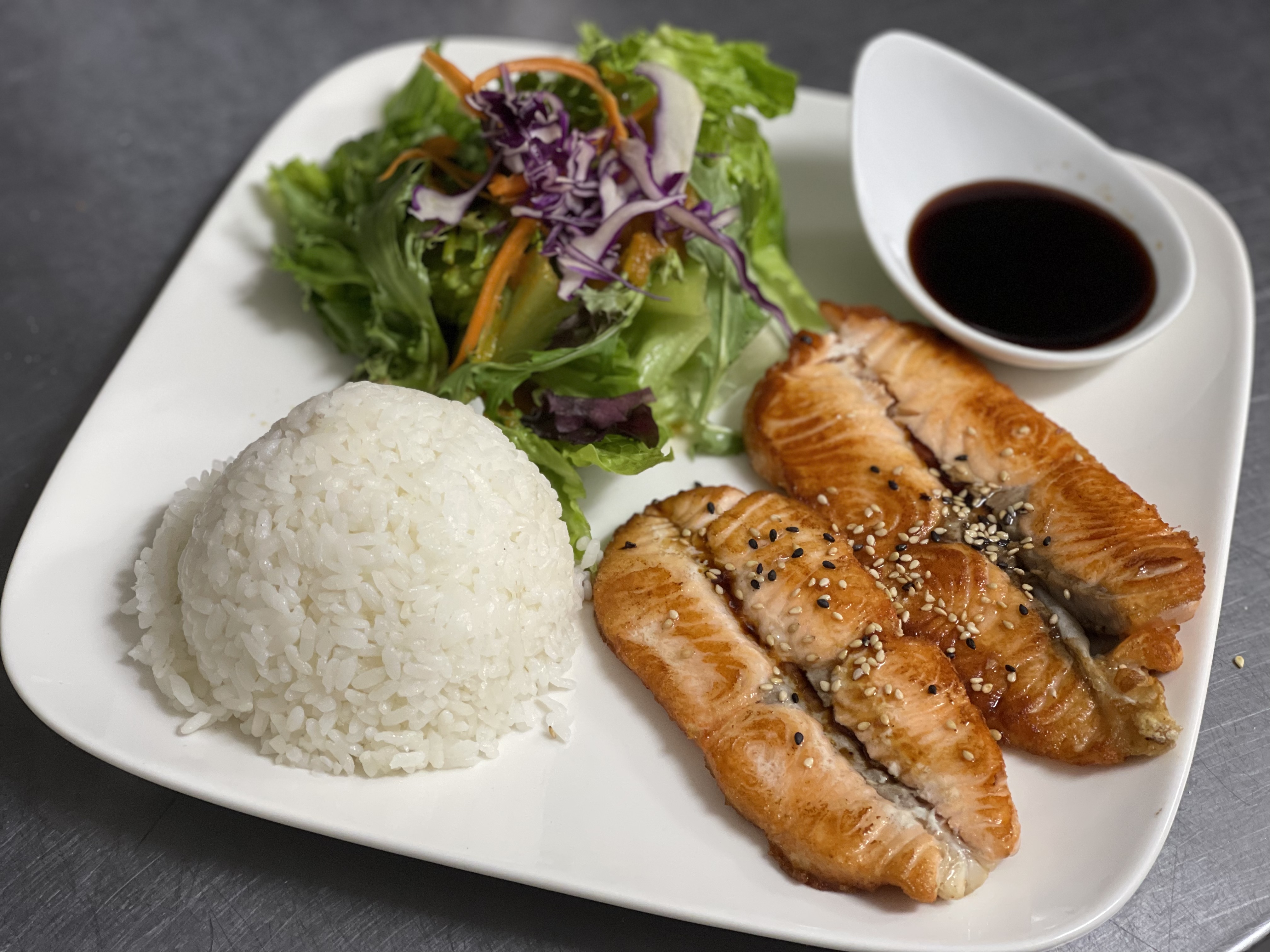 Order Salmon Teriyaki food online from Jasmine Hana Sushi & Thai store, San Pedro on bringmethat.com