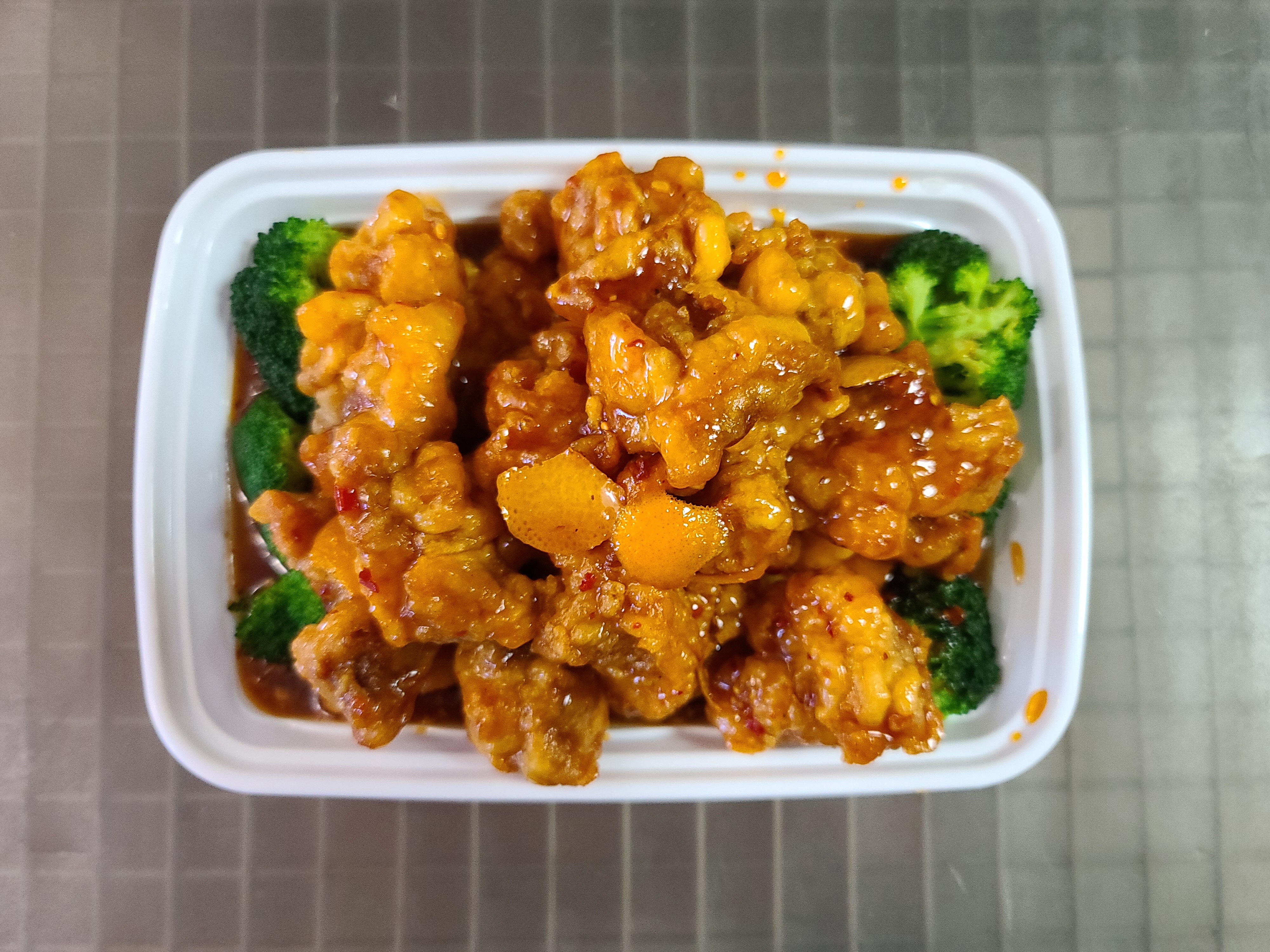 Order S.Orange Chicken food online from China King store, Florissant on bringmethat.com